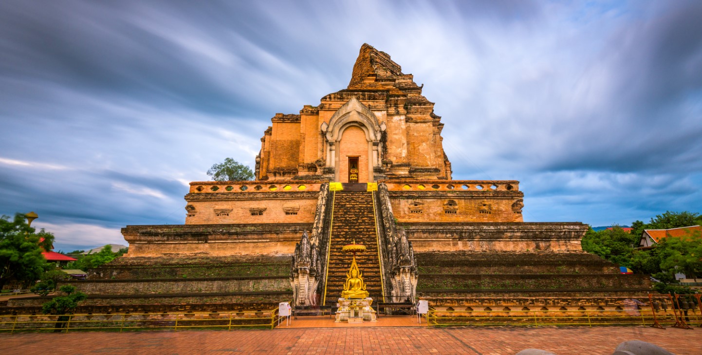 Chiang Mai temples and mountains