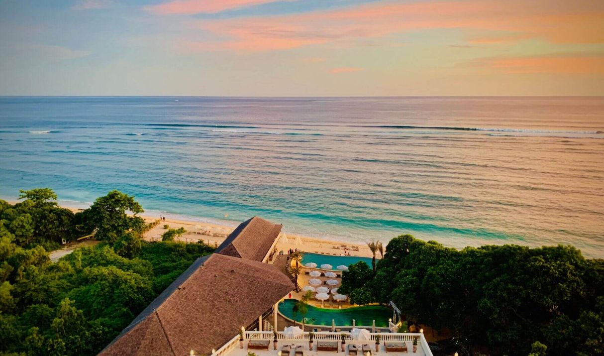 Hotel Pool Red Flags: 7 Warning Signs to Avoid Before You Book